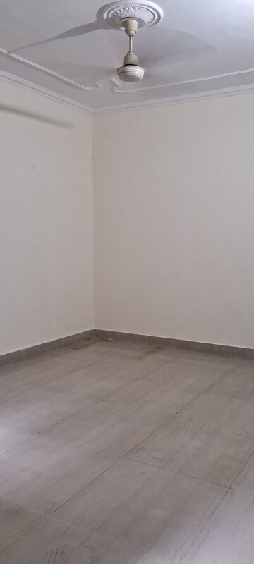 Furnished Amenities in 2 BHK Independent House at Madanpur Khadar – for Rent