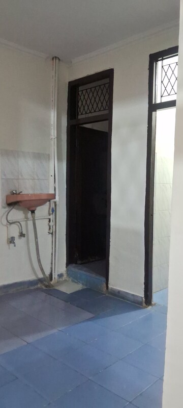 Dining area in 2 BHK Independent House at Madanpur Khadar – for Rent