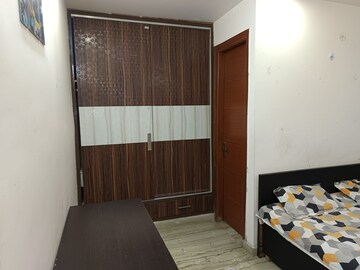 Furnished Amenities in 2 BHK Builder Floor at Tagore Garden – for Rent