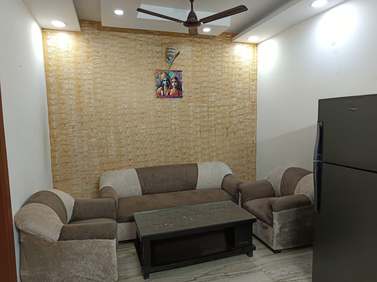 2 BHK Builder Floor For Rent in Shri Ram Property 