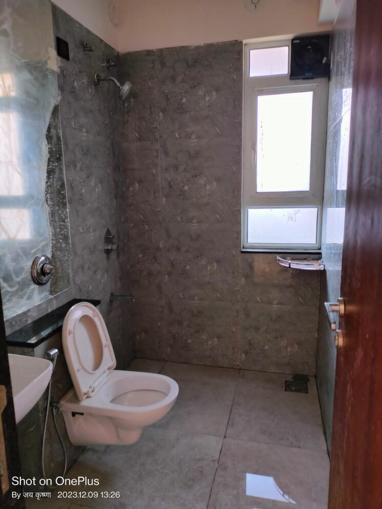 Bathroom, vtp-leonara 3 Bedroom 1050 Sq.Ft. Apartment In Mahalunge Pune 9053907