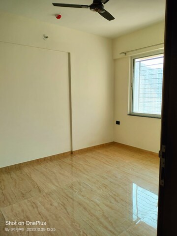 Room in 3 BHK Apartment at VTP Leonara, Mahalunge – for Rent