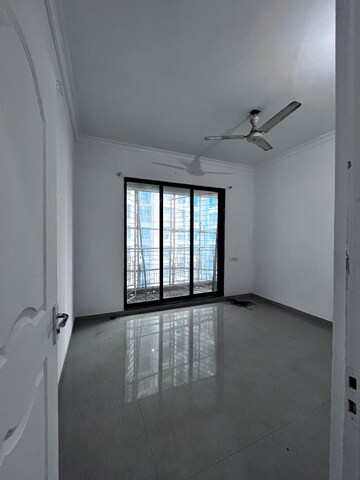 Room in 2 BHK Apartment at Mahaavir Heritage, Kharghar Sector 35g – for Rent