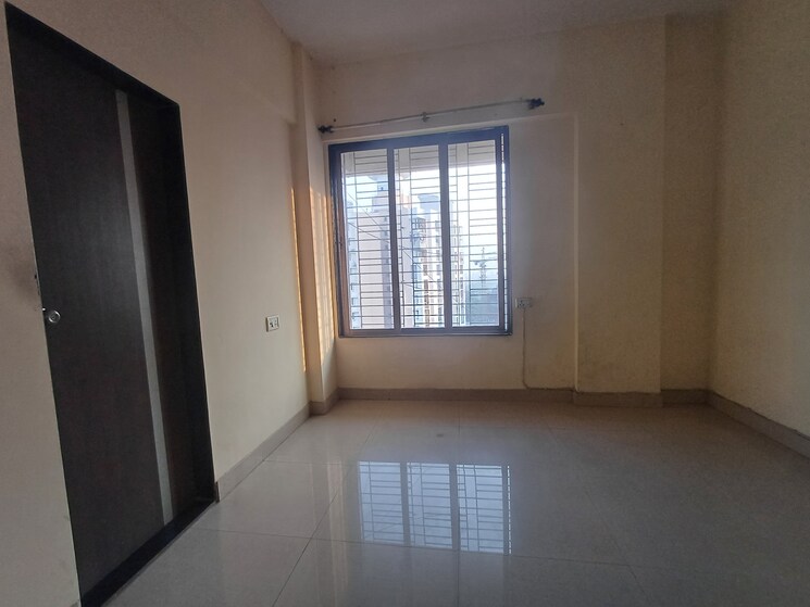 Room, supernal-chs-ltd 2 Bedroom 725 Sq.Ft. Apartment In Kolshet Road Thane 9053969