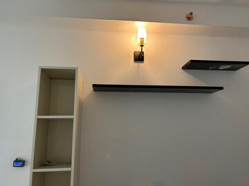 Room in 3 BHK Apartment at Honer Aquantis, Gopanpally – for Rent
