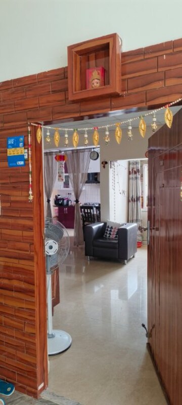 Living Room in 2.5 BHK Apartment at Swarnapuri – for Rent