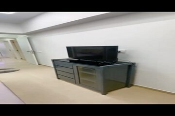 Furnished Amenities in 3 BHK Apartment at Kanakia Silicon Valley, Powai – for Rent