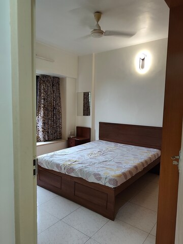Bedroom in 2 BHK Apartment at Deep Apartment Andheri, Andheri West – for Rent
