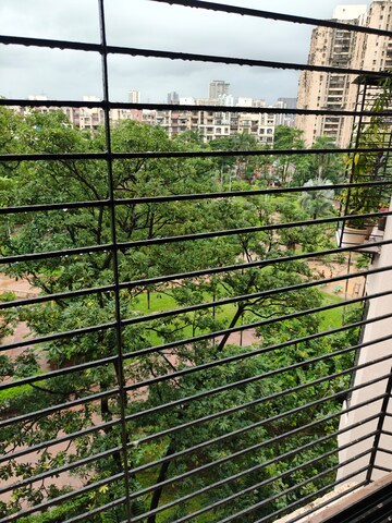 2 BHK Apartment – Garden View at Deep Apartment Andheri, Andheri West - for Rent