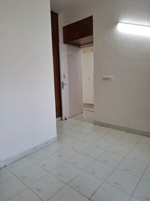 Room in 2 BHK Apartment at Gaur City 2 - 12th Avenue, Sector 16c Greater Noida – for Sale