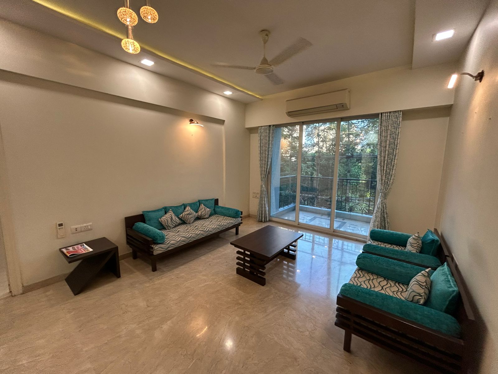 3 BHK + Pooja Room Apartment For Rent in Hiranandani Estate