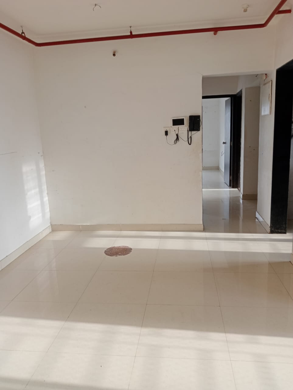 2 BHK + Extra Room Apartment For Rent in Sheth Irene