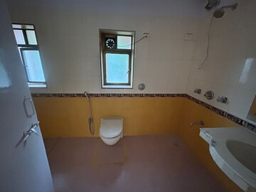 Bathroom in 4 BHK Villa at Rajvilas Hawa Mahal Chs, Manpada – for Rent