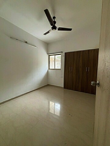 Room in 1 BHK Apartment at Lodha Casa Rio Gold, Dombivli East – for Rent
