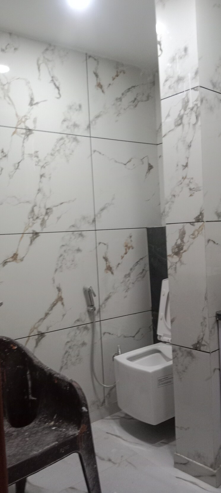 Bathroom, saket 2 Bedroom 850 Sq.Ft. Builder Floor In Saket Delhi 9054149