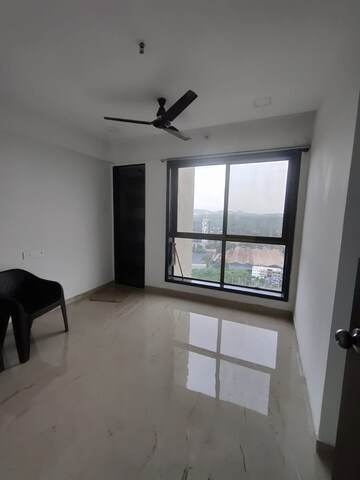 Room in 3 BHK Apartment at Neminath Nemi Bhavan, Goregaon West – for Rent