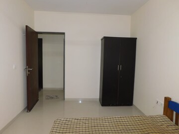 Room in 3 BHK Apartment at Acme Ozone, Manpada – for Rent