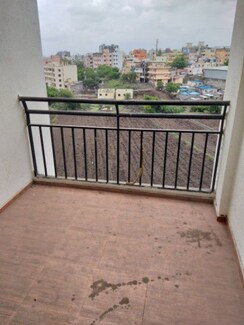 2 BHK + Pooja Room Apartment For Sale in Kumar Parc Residences