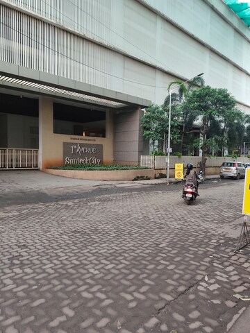 Parking in 2 BHK Apartment at Sunteck Avenue 2, Goregaon West – for Rent