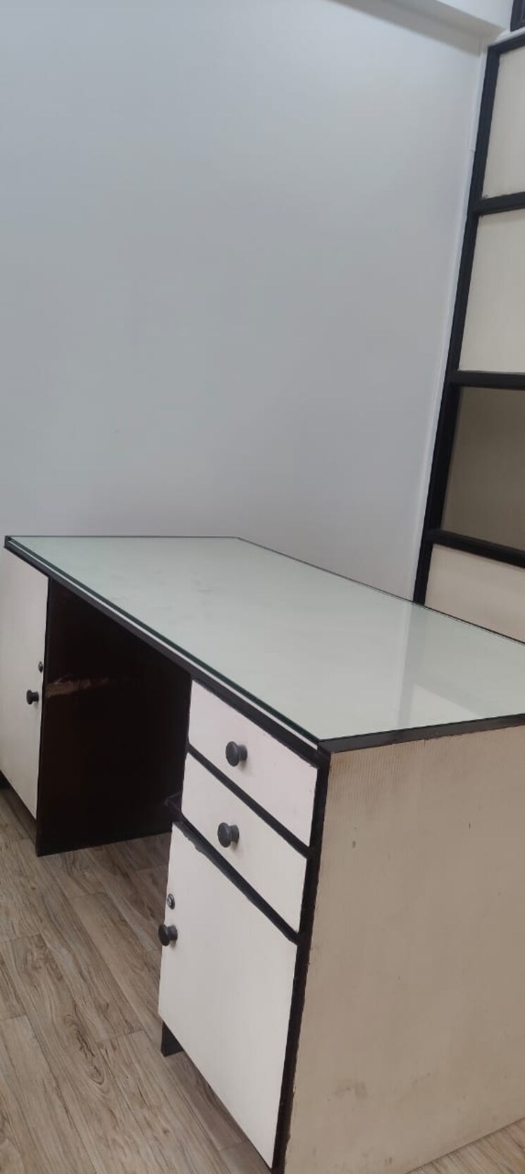 undefined, rk-cosmos-chs Commercial Office Space 260 Sq.Ft. In Thane West Thane 9054201