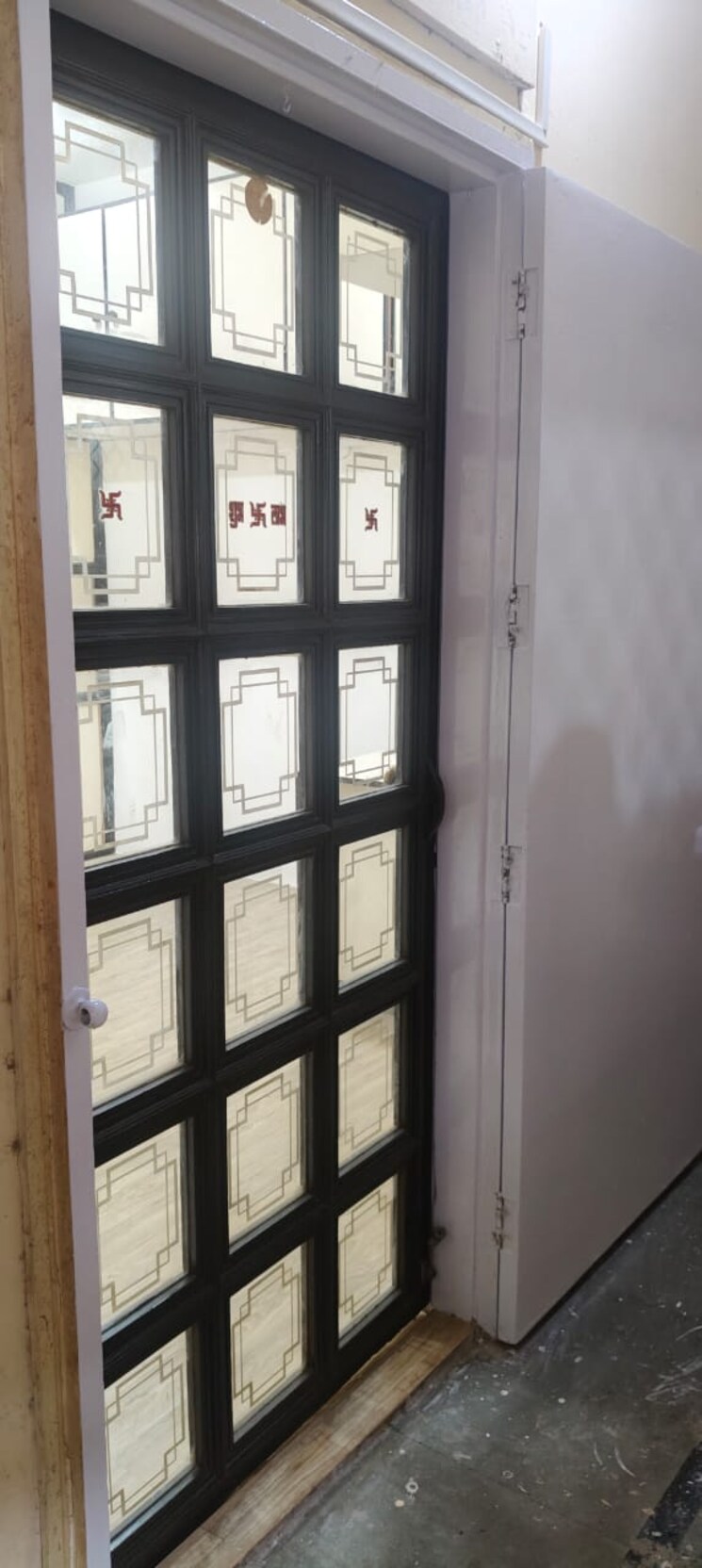 Room, rk-cosmos-chs Commercial Office Space 260 Sq.Ft. In Thane West Thane 9054201