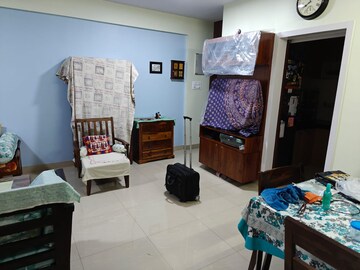 Team Area in 1 BHK Apartment at DB Parkwoods, Kasarvadavali – for Rent