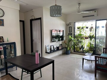 Team Area in 2 BHK Apartment at Divine Aspen Garden, Goregaon East – for Rent