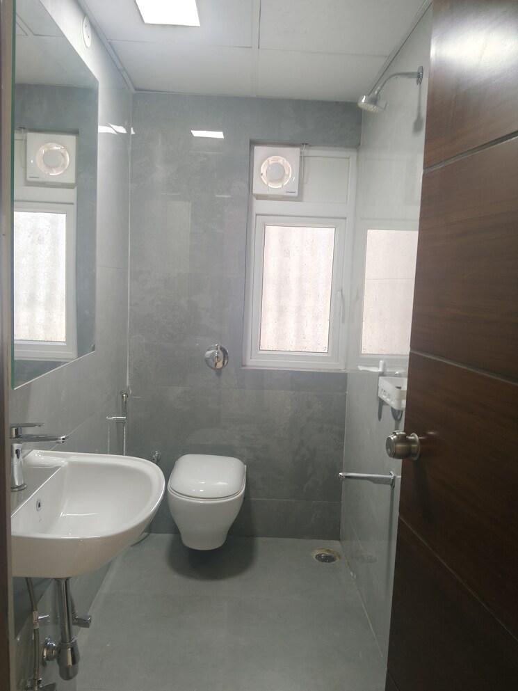 Bathroom, gem-nakshatra 3 Bedroom 1640 Sq.Ft. Apartment In Kokapet Hyderabad 9054231