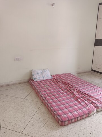 Bedroom in 3.5 BHK Apartment at Shakti Kunj Apartment, Sector 62 – for Rent