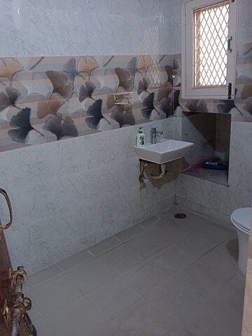 Team Area in 3.5 BHK Apartment at Shakti Kunj Apartment, Sector 62 – for Rent