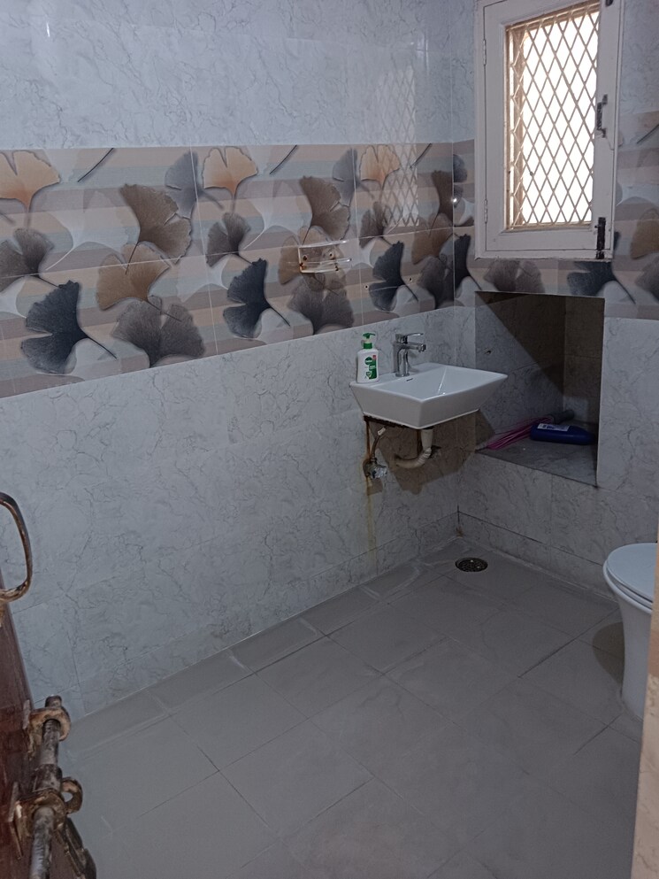 Team Area, shakti-kunj-apartment 3.5 Bedroom 1700 Sq.Ft. Apartment In Sector 62 Noida 9054252