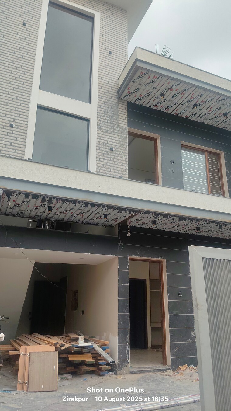 Exterior View, dhakoli 6 Bedroom 213 Sq.Yd. Independent House In Dhakoli Zirakpur 9054250