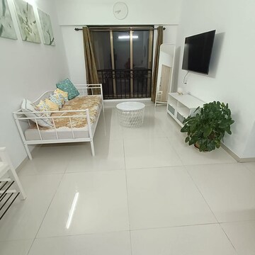 Living Room in 2 BHK Apartment at Andheri West – for Rent