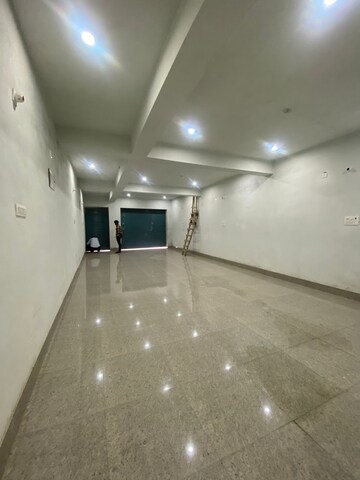 Showroom For Rent in Bairiya