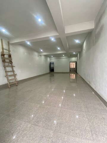 Room in  Showroom at Bairiya – for Rent