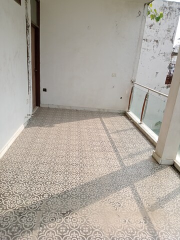 Bathroom in 2.5 BHK Builder Floor at Anupam Garden – for Sale