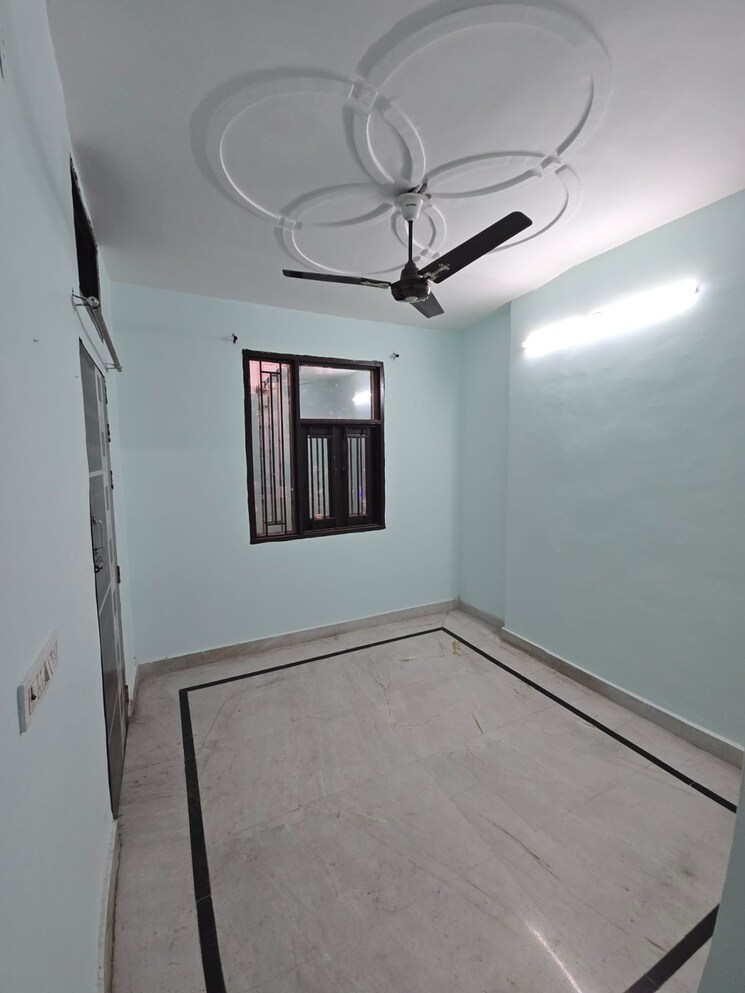 Room, rohini 2 Bedroom 800 Sq.Ft. Builder Floor In Rohini Delhi 9054284