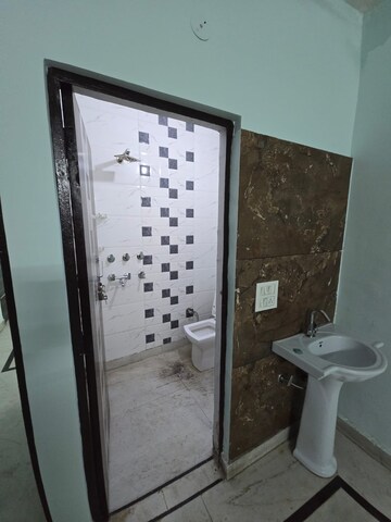 Bathroom in 2 BHK Builder Floor at Rohini – for Rent