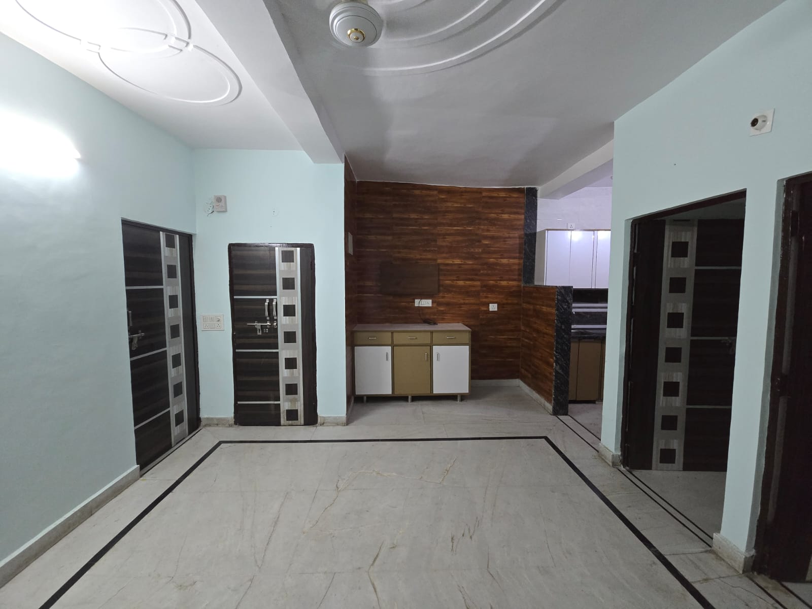 2 BHK Builder Floor For Rent in Rohini