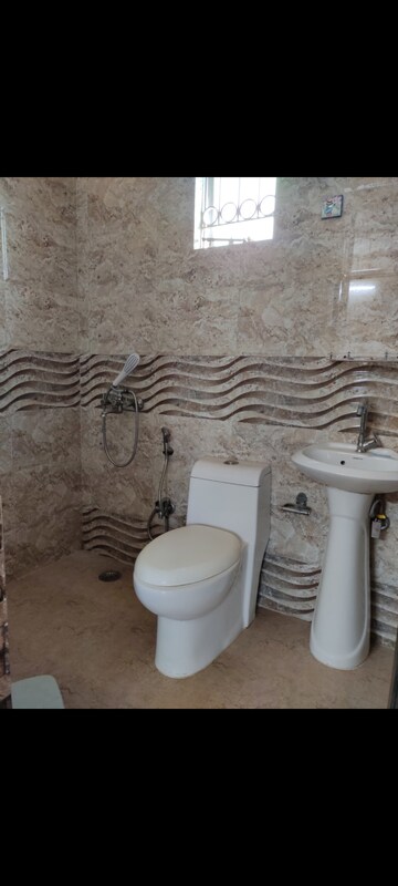 Bathroom in 1 RK Apartment at Sarita Vihar Pocket-C RWA, Sarita Vihar – for Rent