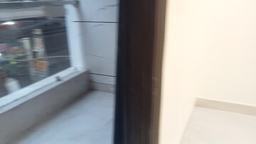 Building Lobby in 2 BHK Builder Floor at Mahavir Enclave 1 – for Sale