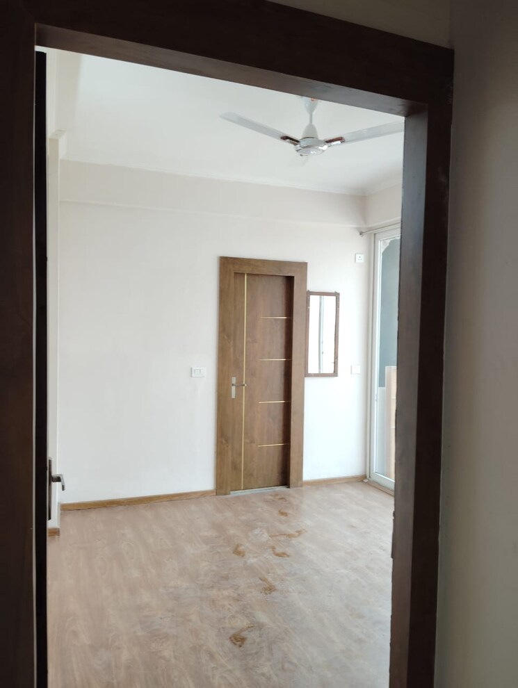 Room, ska-divya-towers 3 Bedroom 745 Sq.Ft. Apartment In Sector 16 Greater Noida Greater Noida 9054356