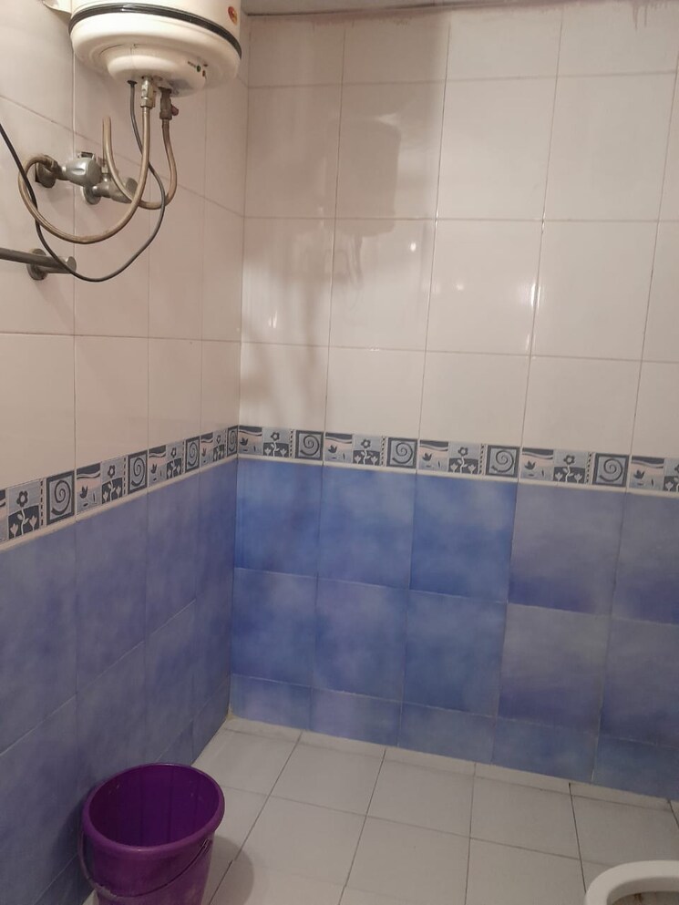 Bathroom, army-sispal-vihar 2 Bedroom 1295 Sq.Ft. Apartment In Sector 49 Gurgaon 9054383