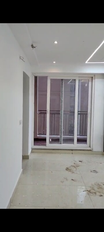 Building Lobby in 4 BHK Apartment at Rishita Manhattan, Gomti Nagar – for Rent