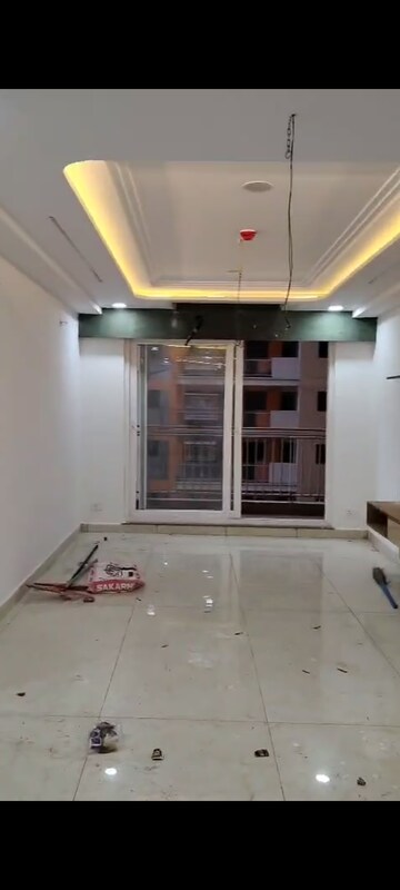 Kitchen in 4 BHK Apartment at Rishita Manhattan, Gomti Nagar – for Rent