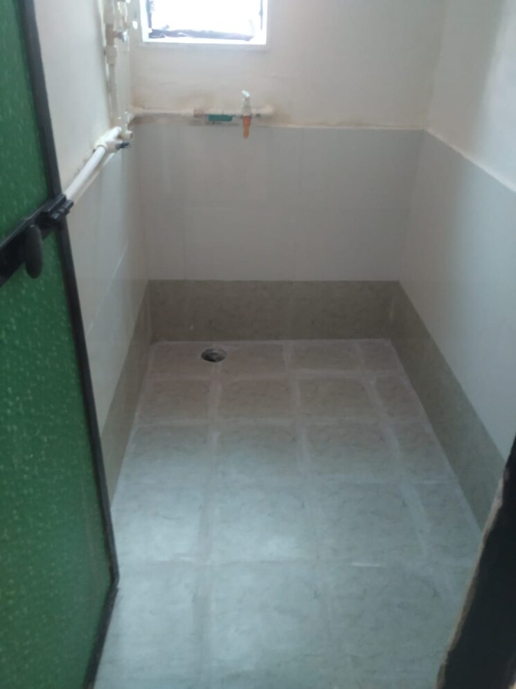 Bathroom, shradha-saburi-apartment 1 Bedroom 525 Sq.Ft. Apartment In Dombivli East Thane 9054396