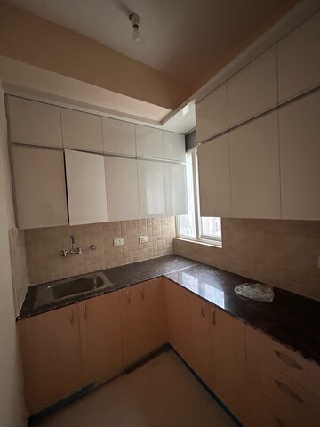 Kitchen in 2.5 BHK Apartment at Amrapali Dream Valley, Amrapali Dream Valley – for Sale