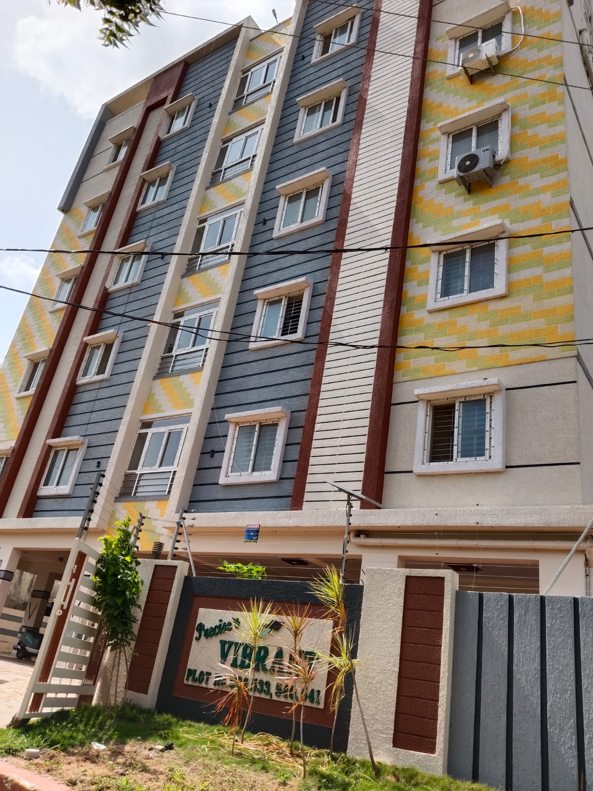 2 BHK Apartment For Sale in Lahari Layout , Bachupall