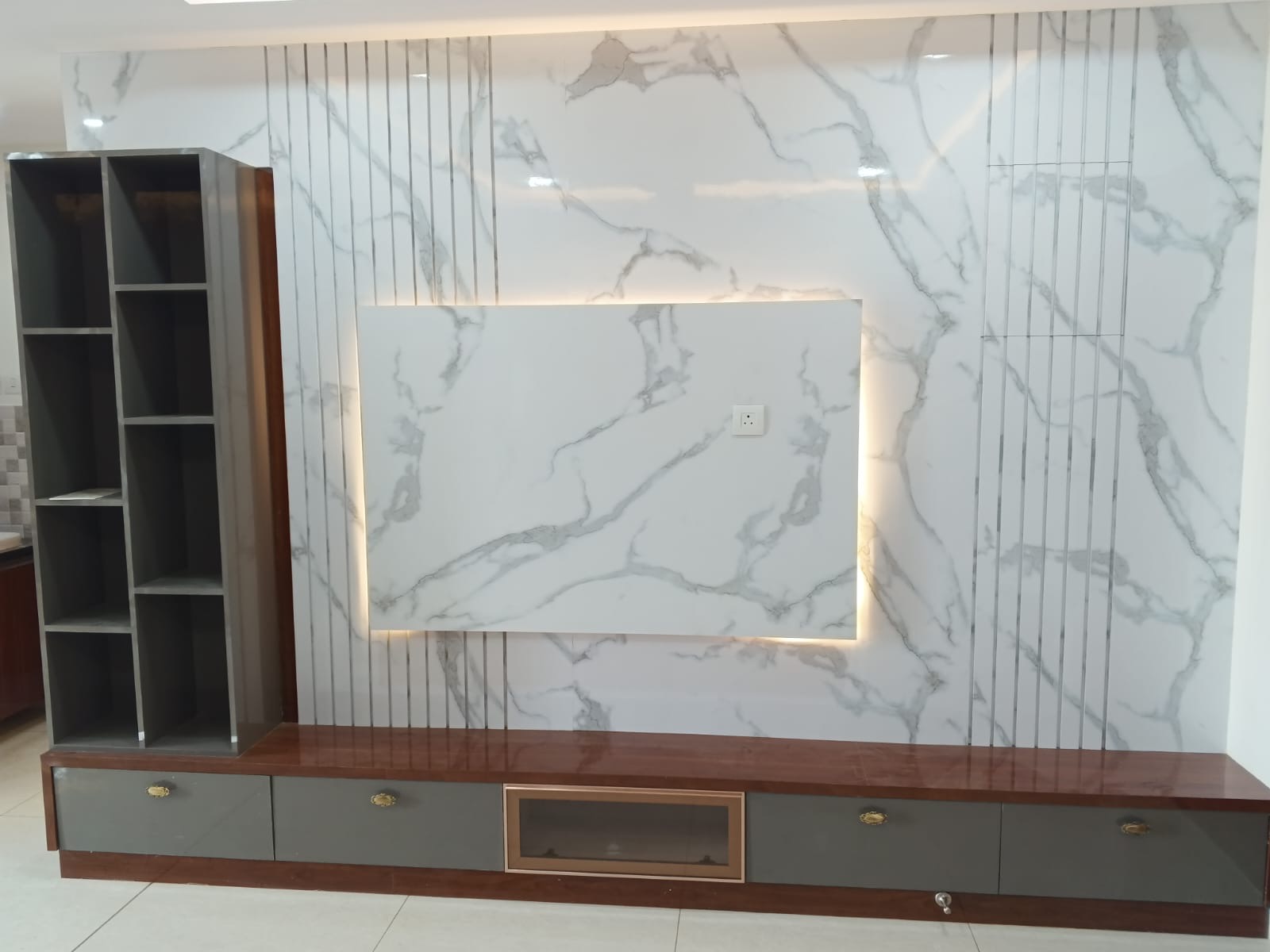 2.5 BHK Apartment For Rent in Aparna Sarovar Zenith