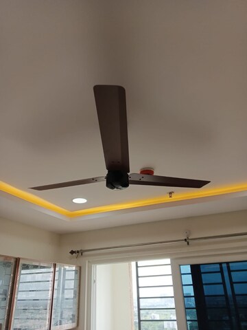 Furnished Amenities in 2.5 BHK Apartment at Aparna Sarovar Zenith, Nallagandla – for Rent